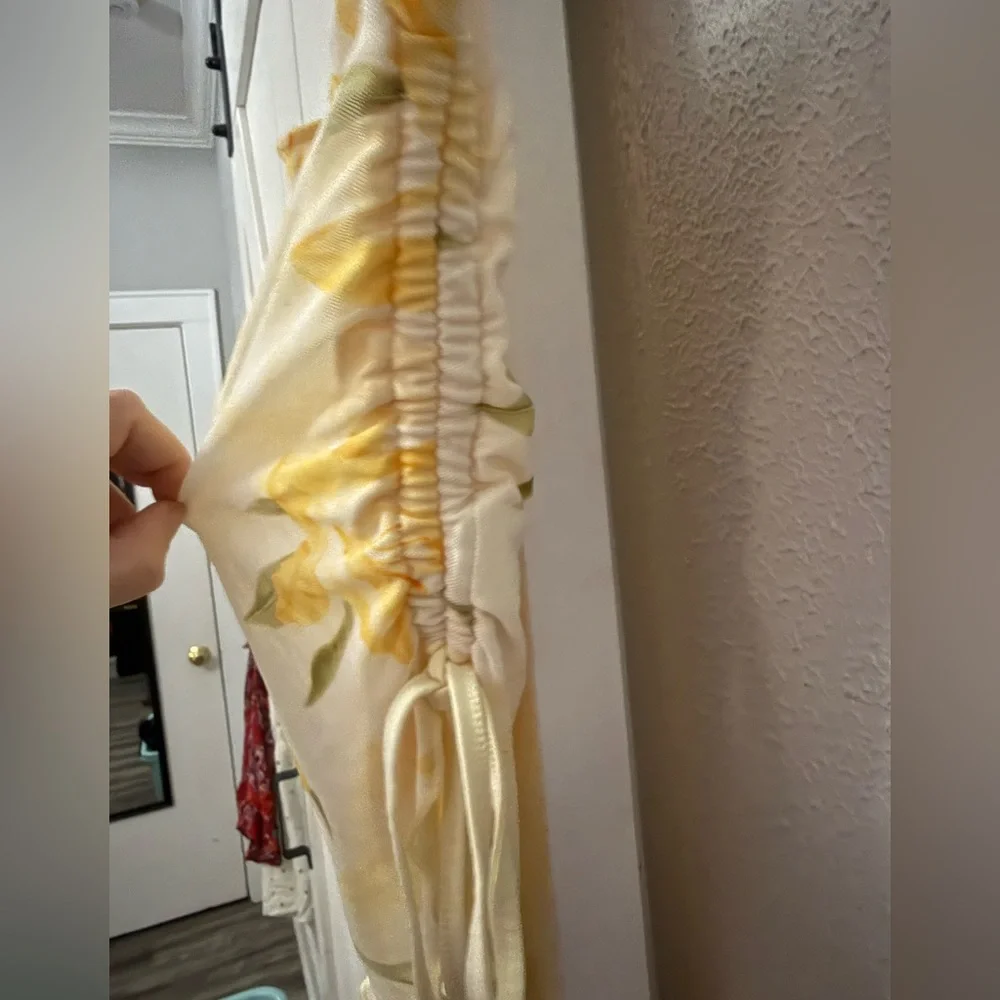 Floral Yellow Strapless Asymmetrical Crop Top - Picture 2 of 3